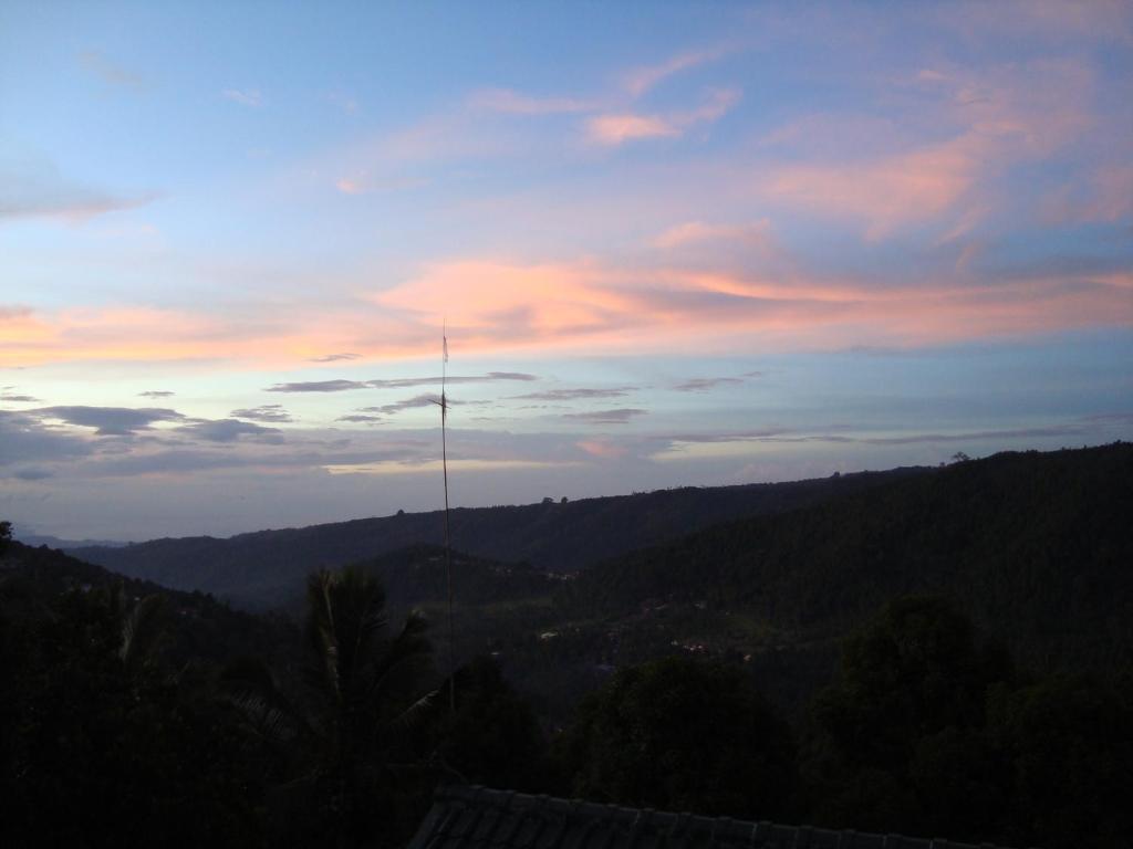 Taman Ayu Homestay Munduk Mitra Reddoorz Buitenkant foto