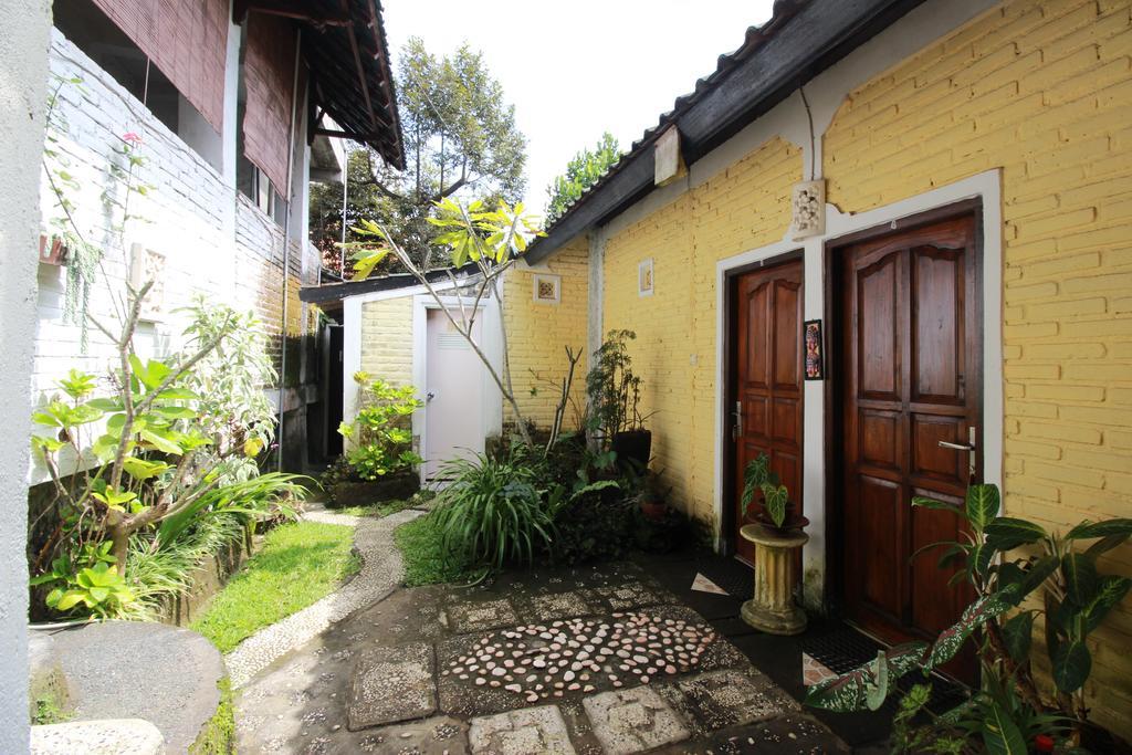 Taman Ayu Homestay Munduk Mitra Reddoorz Buitenkant foto